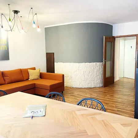 Easyone Apartment